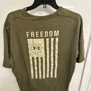 Men’s XL Under Armour Freedom shirt